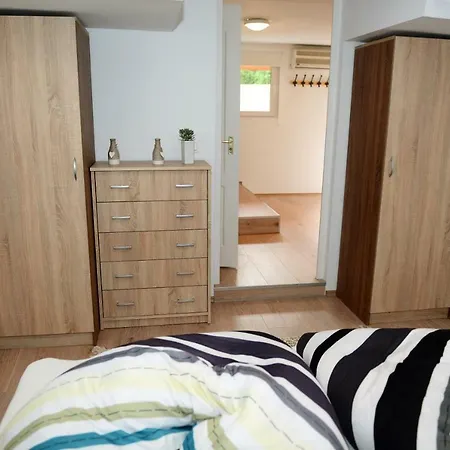 Eperke Apartman Lägenhet Fuzfofurdo