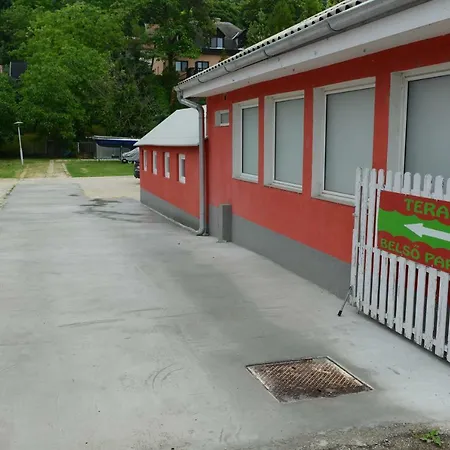Eperke Apartman Lägenhet Fuzfofurdo