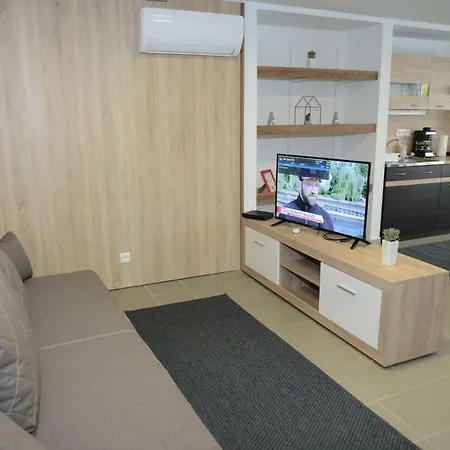 Eperke Apartman Lägenhet *